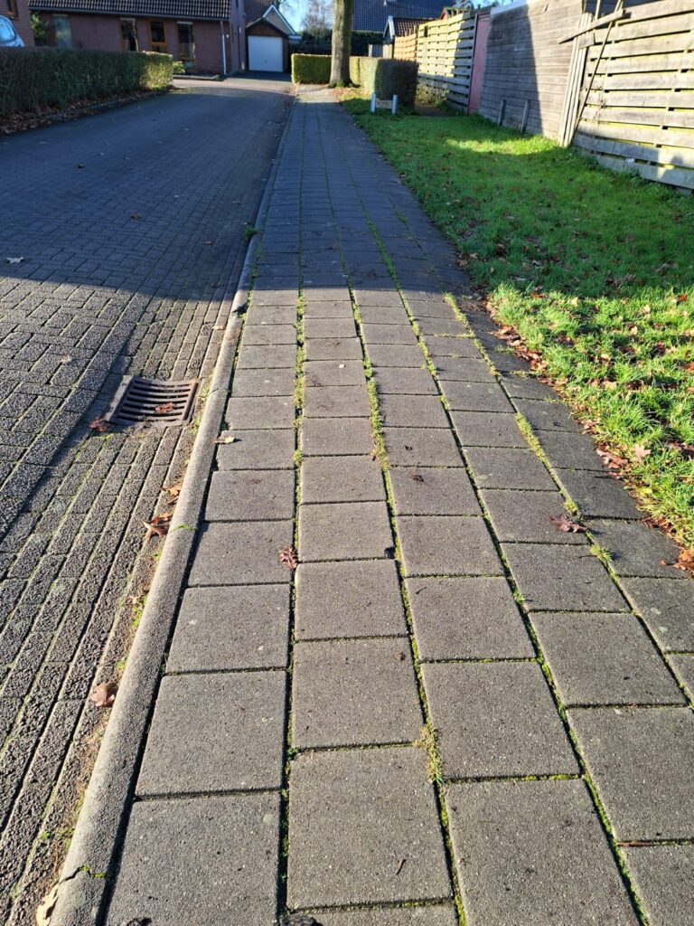 Heerenveen Lokaal stelt vragen over onderhoud aan wegen en paden in Jubbega